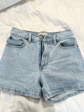Abercrombie & Fitch High Rise Mom Short